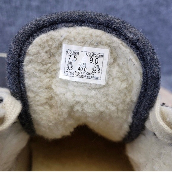 VANS Old Skool Sherpa Womens Size 9 Gray Low Top Sneakers Shoes 721454 - Picture 11 of 12